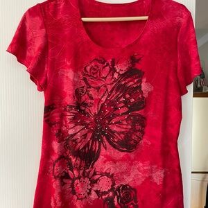 Nice Women Short Sleeve Shirt Red Great to wear for Christmas